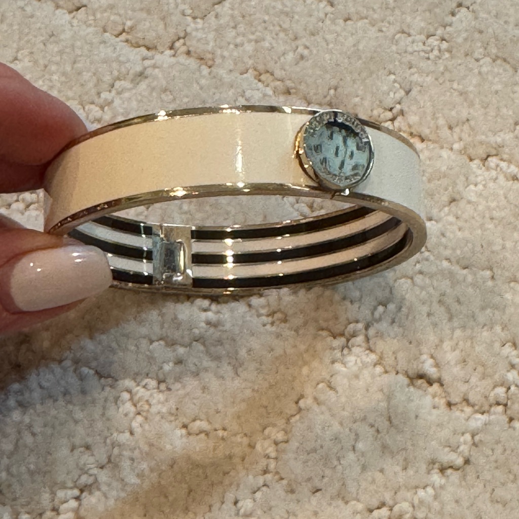 Henri Bendel Bangle Bracelet 50$